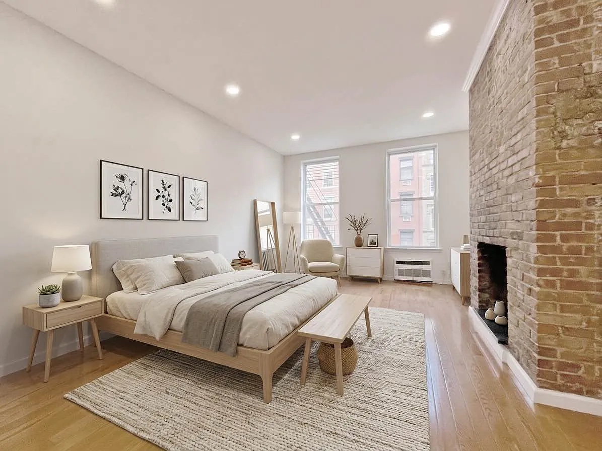26 Saint Mark's Place — Photo 1