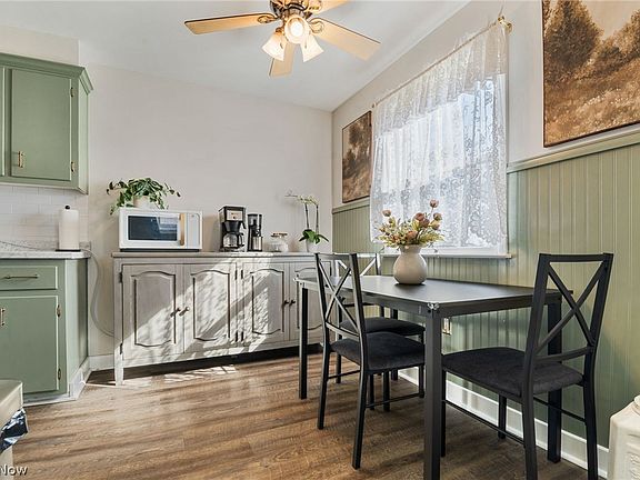 5th image of 584 Hilbish Ave