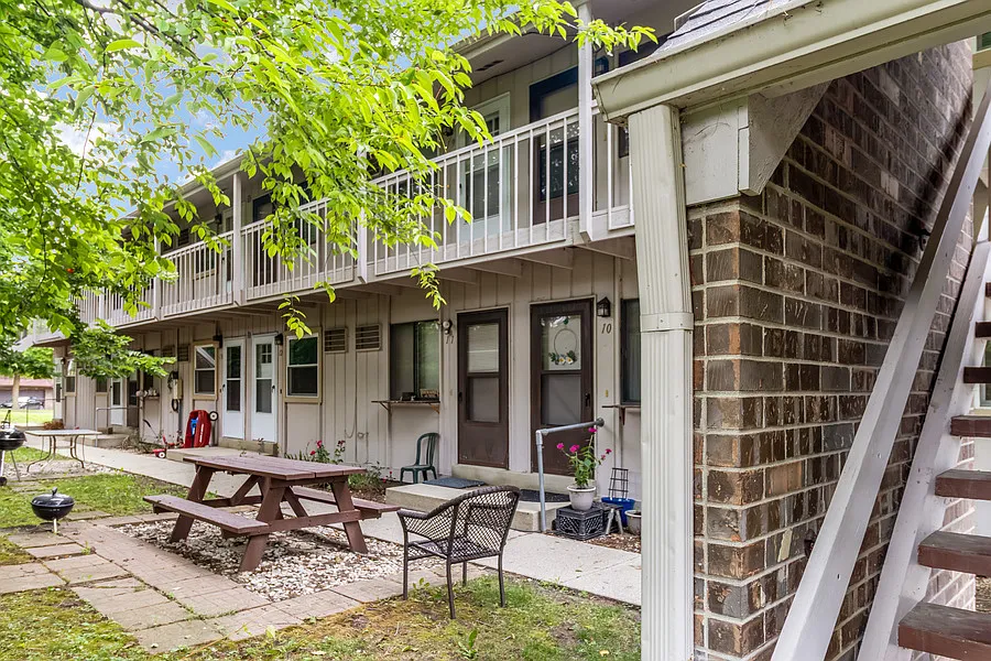 3515 E Tesch Ave #21