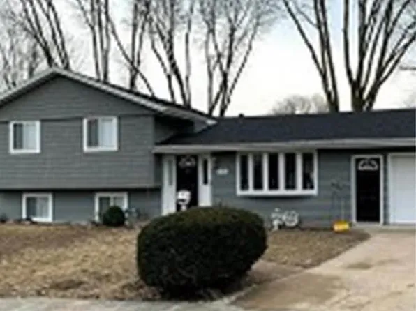 3195 1/2 Keokuk Ct #1/2, Dubuque, IA 52001