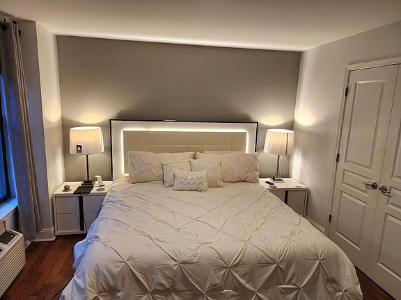5th image of 4301 Park Ave #304