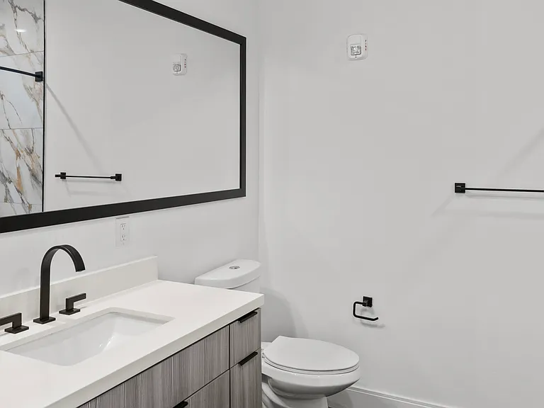 5656 Pershing Ave #332 — Photo 12