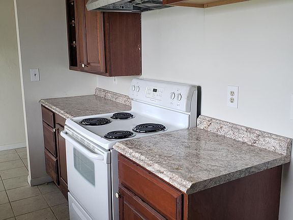 3rd image of 804 Leeland Heights Blvd E