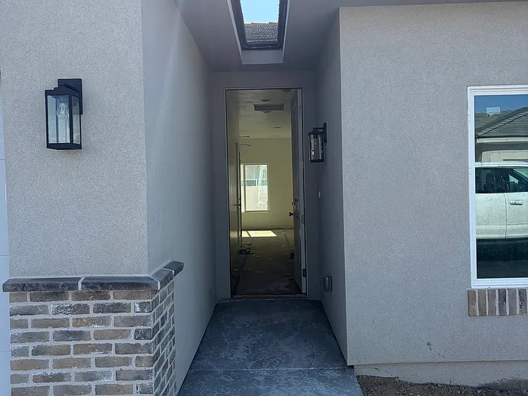415 W Old Mill Rd #4 — Photo 5