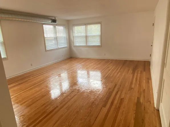 (undisclosed Address), Omaha, NE 68132