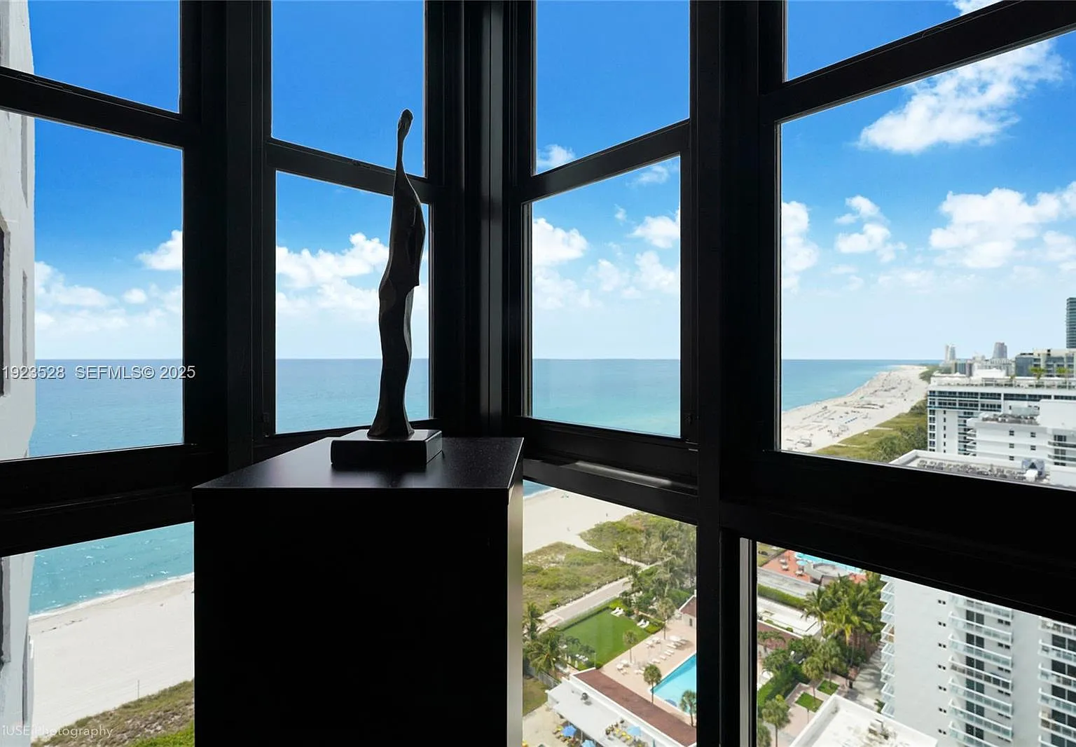 Club Atlantis Condo — Photo 1