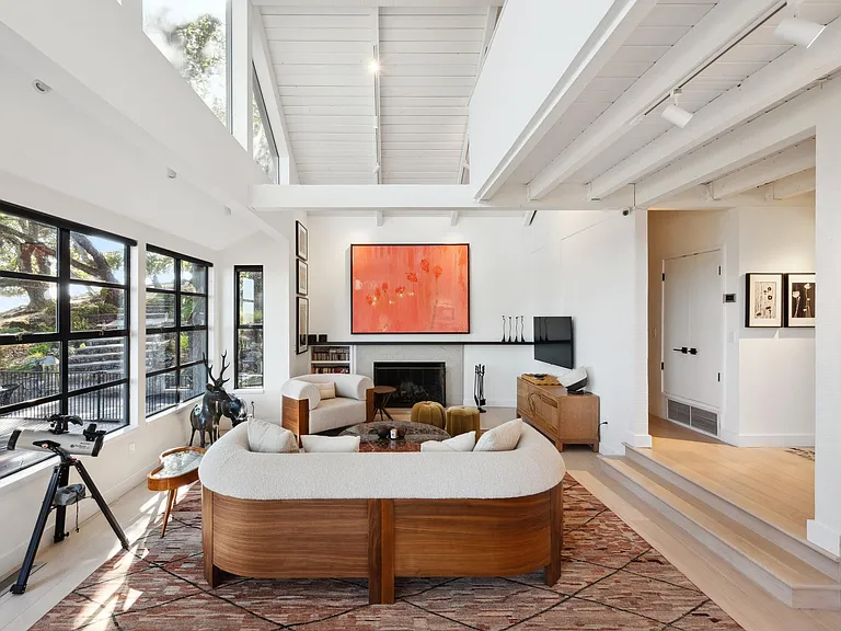 1090 Bart Rd — Photo 9