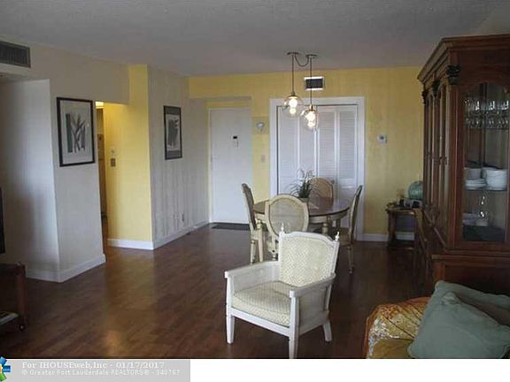 4th image of 4400 Hillcrest Dr APT 714