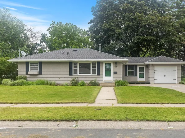 4027 Hayes St NE, Columbia Heights, MN 55421