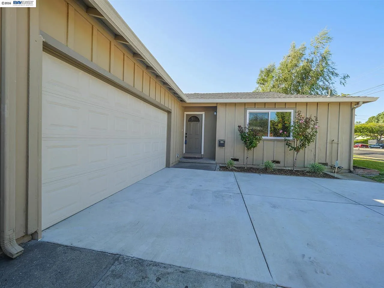 6479 Cedar Blvd photo 1
