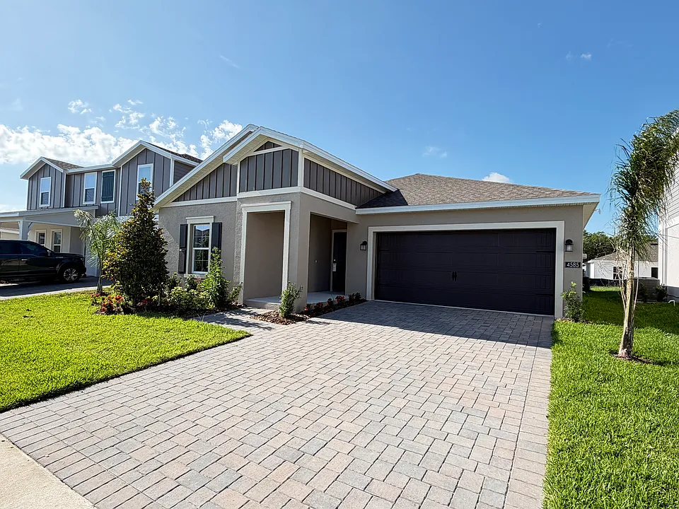 4585 Golden Knight Blvd