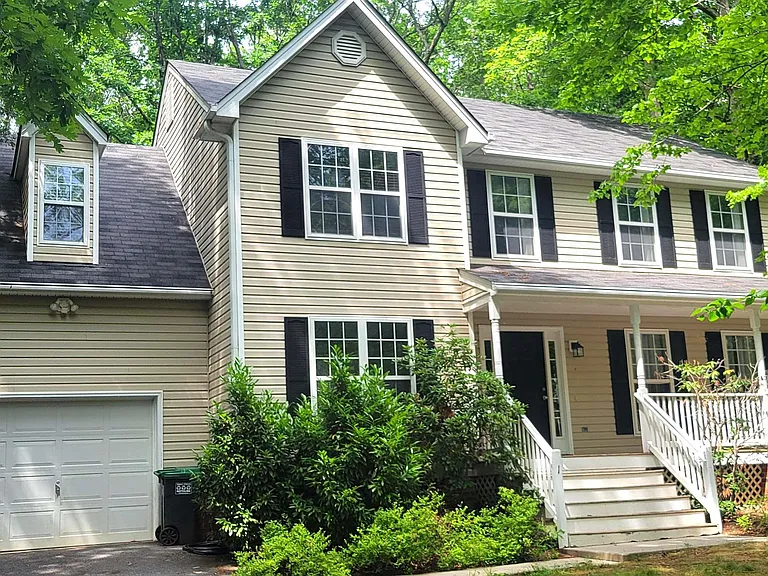 21 Stonewall Rd — Photo 1