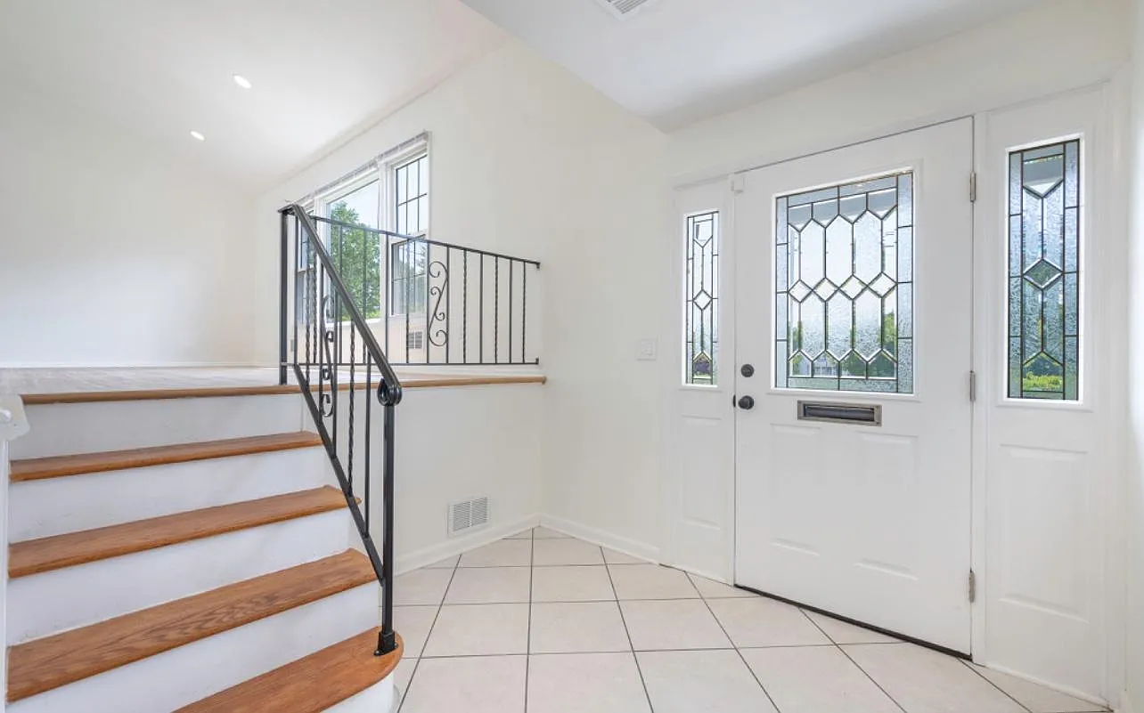 31 Harwood Pl — Photo 2