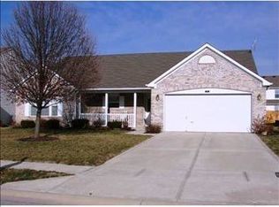 711 Breakers Ln, Fortville, IN