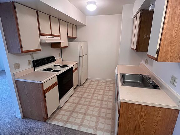 3rd image of 772 S Saginaw St APT 301