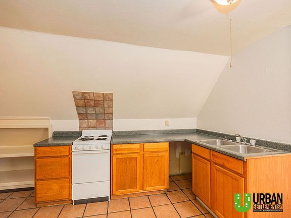 4th image of 828 W Cleveland Ave APT 05