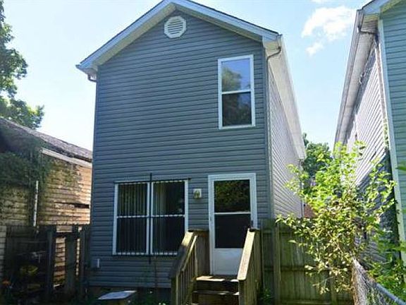3rd image of 2501 Cedar St