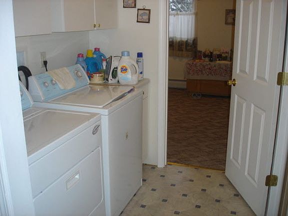 4th image of 3774 & 3776 Pine Dr