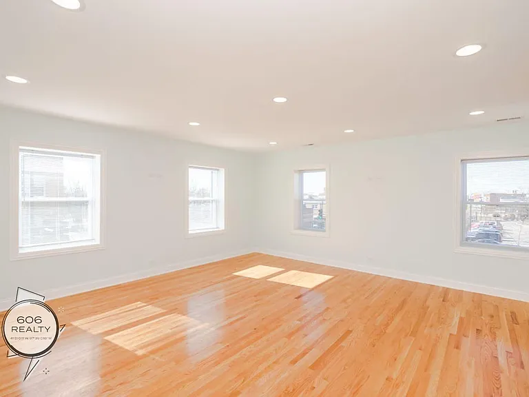 Updated Belmont Gardens Apts Available! — Photo 5
