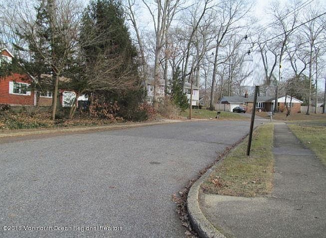 2nd image of 18 Brookside Ct