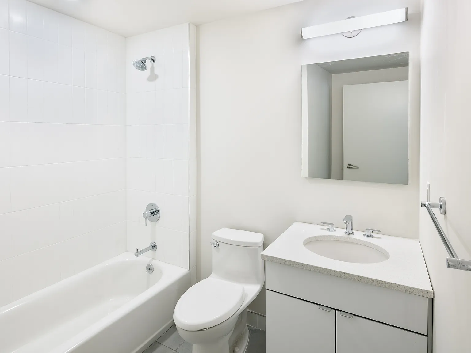 42 Orient Avenue — Photo 4