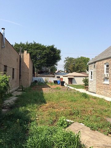 2nd image of 3048 S Christiana Ave