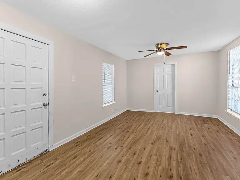 827 W Rosewood Ave #6 — Photo 18