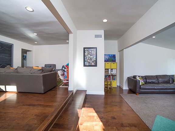 4th image of 8177 Lesner Ave
