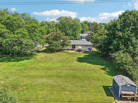 3rd image of 681 Terrace Dr