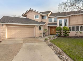 2104 Manitoba Ct, Modesto, CA 95356
