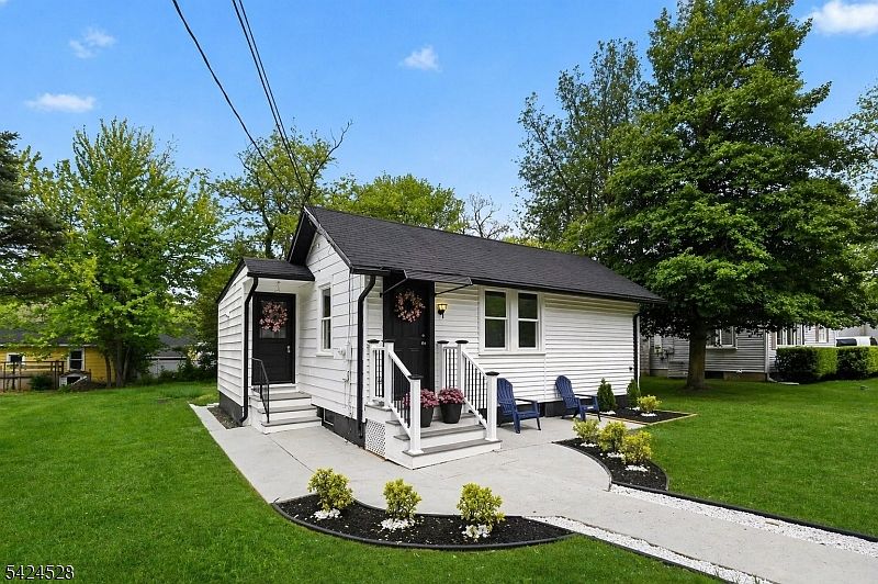 1st image of 39 Fern Rd