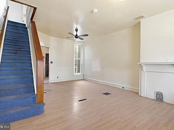 4th image of 1222 S Peach St