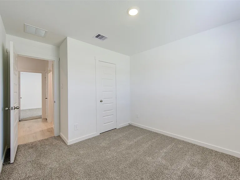 8038 Tropea Dr — Photo 6