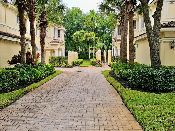 1675 Passion Vine Cir #20-1, Weston, FL 33326