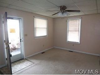 1st image of 900 Maple St