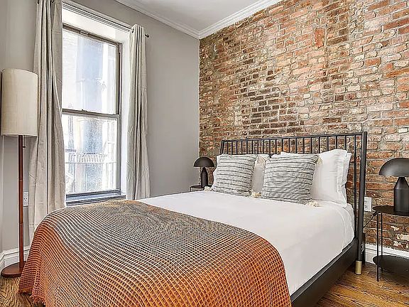 3rd image of 227 E 82nd St APT 1W