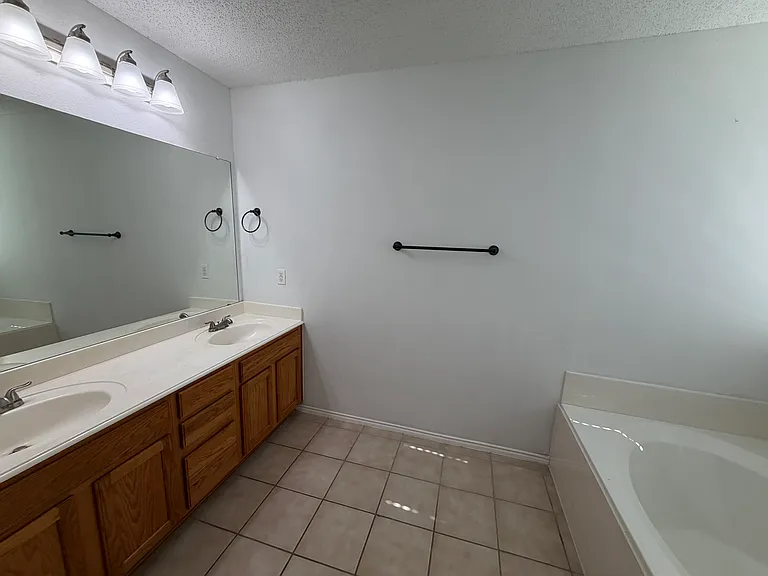 9837 Carter Dr — Photo 1