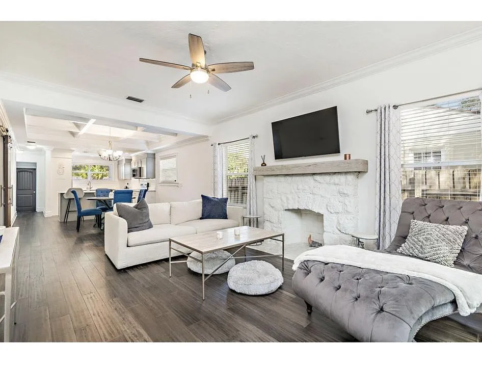 521 Ardmore Rd