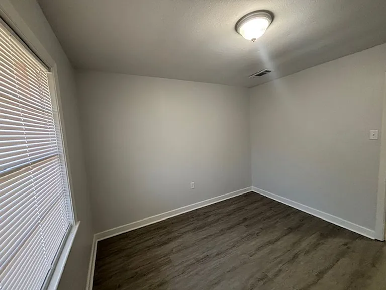 8447 S Parkland Dr — Photo 10