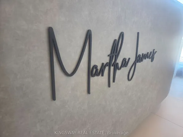 2088 James St, Burlington, ON