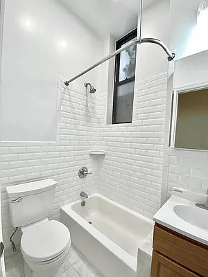 Rented by Waverly Realty Associates | media 10