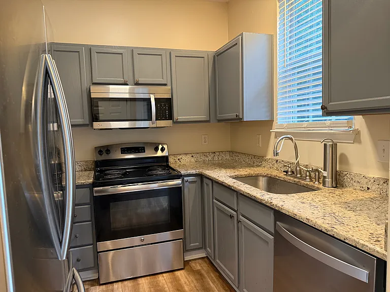 7552 Silver Arrow Dr — Photo 12