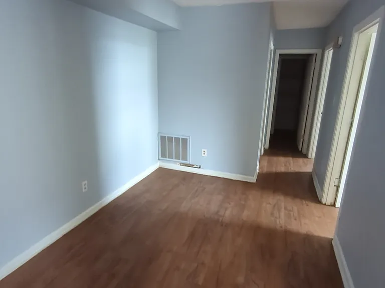 109 Southview Dr #8 — Photo 10