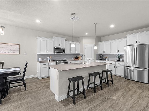 4th image of 2405 Briscoe Ranch Dr