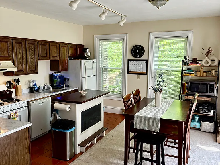 41 Pleasant St #1 — Photo 5
