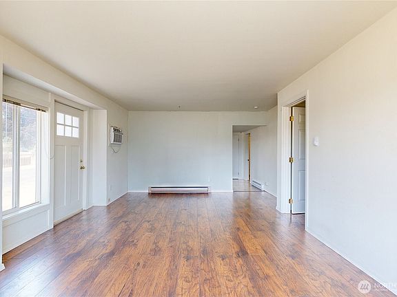 3rd image of 1503 Ruth Street