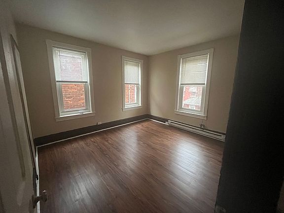 5th image of 79 N Evans St APT 2