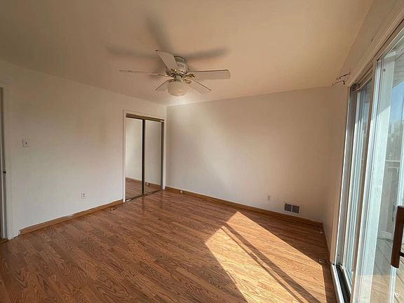 4th image of 95 Shiloh St Floor 2