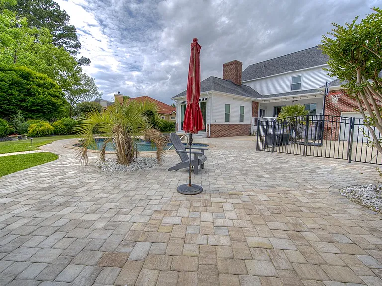 3771 Waterford Dr — Photo 21