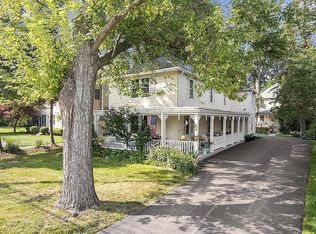 84 Vernier Rd #1F, Grosse Pointe, MI 48236